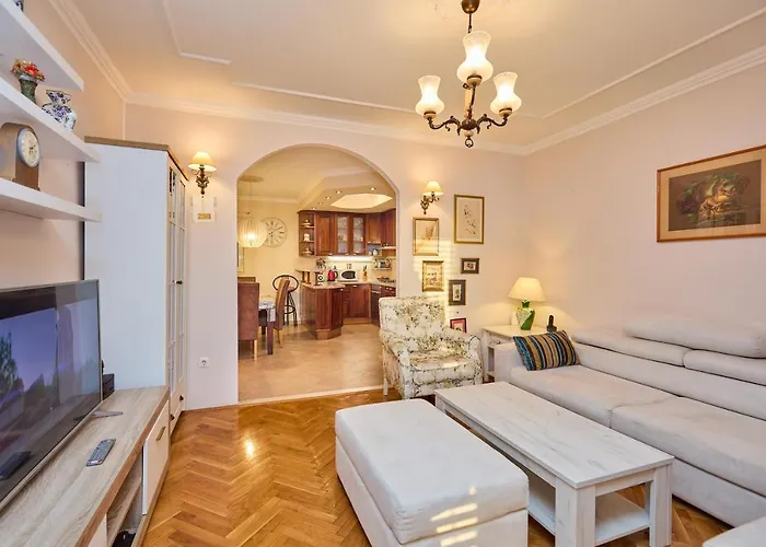 Ammor With Free Parking Apartment *