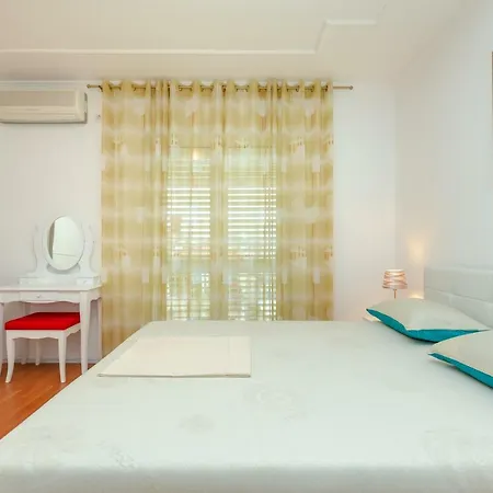 Ammor With Free Parking Apartment